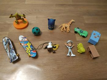 Lot petits jouets