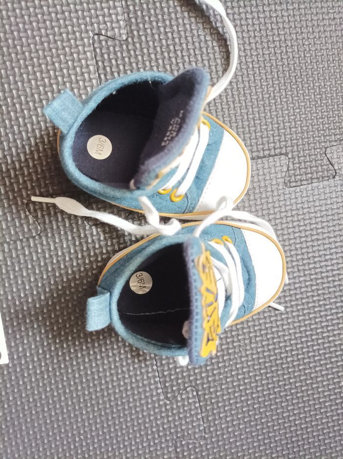 Chaussures bébé 3-6M - photo numéro 4