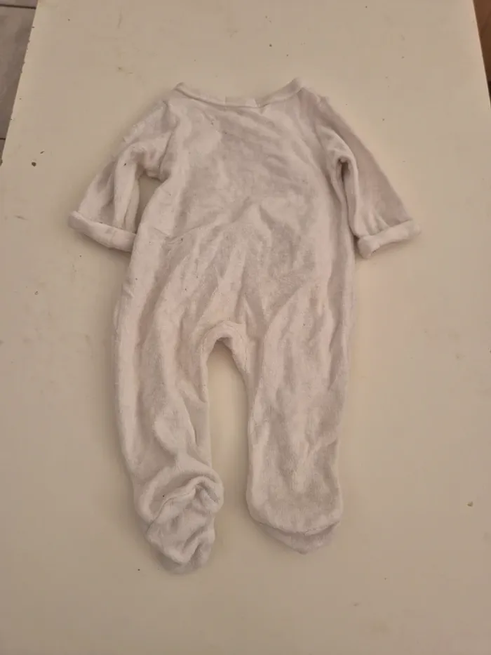 Pyjamas 3 mois - photo numéro 3