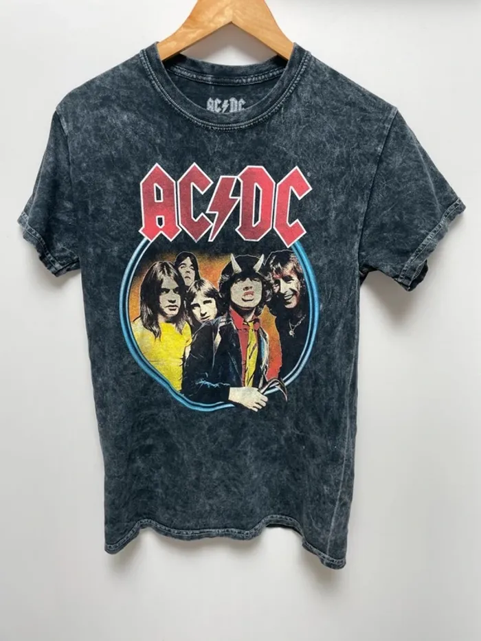 AC/DC Highway to Hell North America tour 1979 t-shirt acid wash grey music rock band concert tour