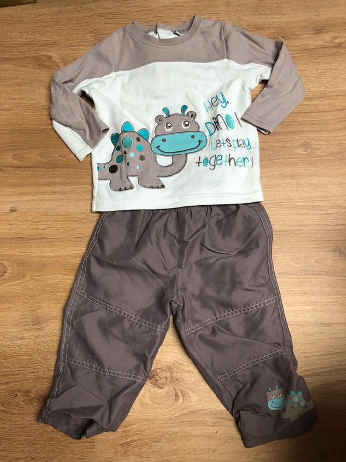 Ensemble pull et pantalon 18M