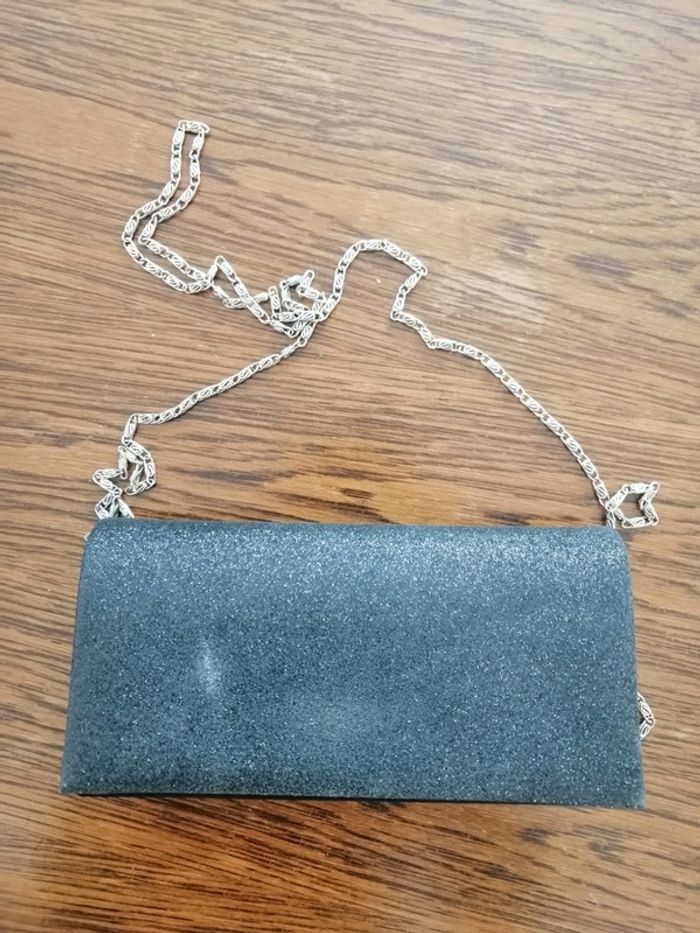 Pochette noire à paillettes