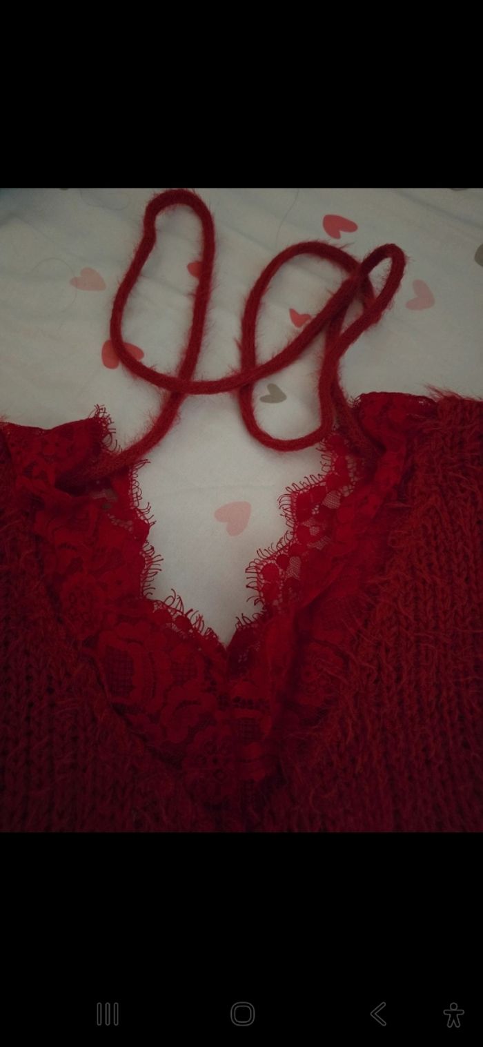 Pull chaud rouge  vraiment avec dentelle - photo numéro 2
