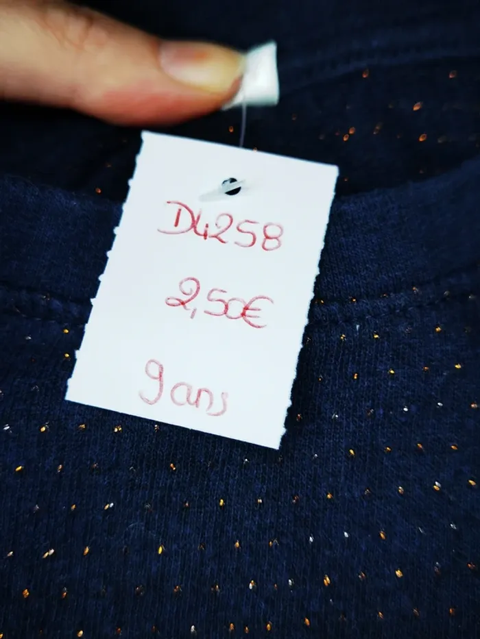 D4258 - pull fille 9 ans - photo numéro 3