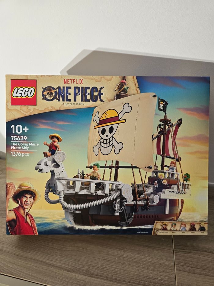 Lego one piece 75639