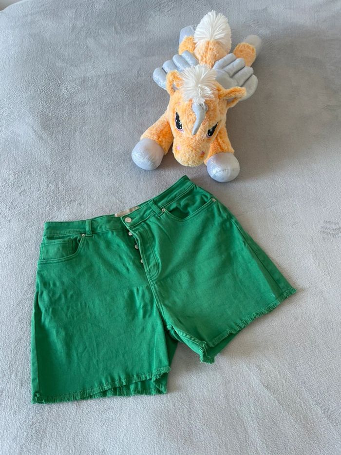 Short taille L