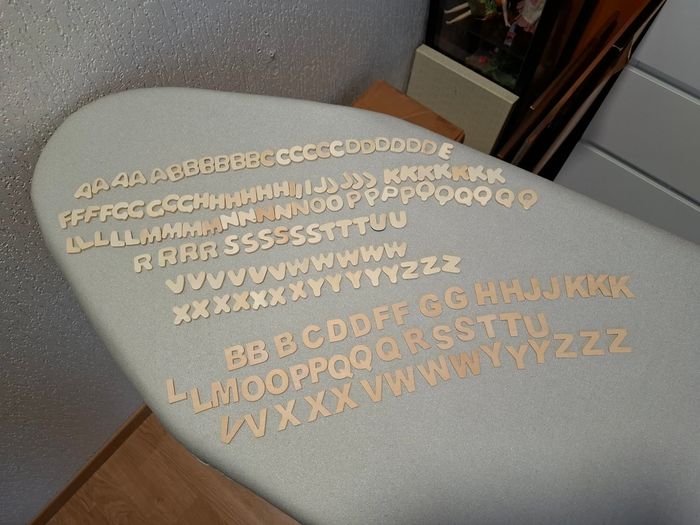 Gros lot neuf de 169 lettres en bois brut pour scrapbooking ou autre loisir créatif