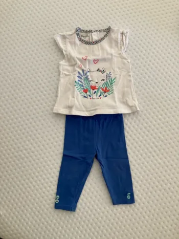 Ensemble legging, et T-shirt 12 mois