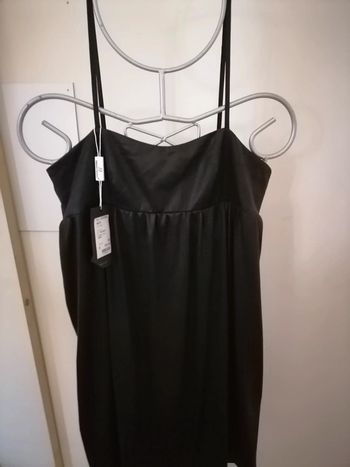 Petite robe noire neuve