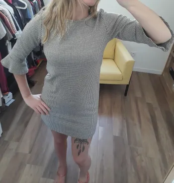 Robe pieds de poule et à manches 3/4
