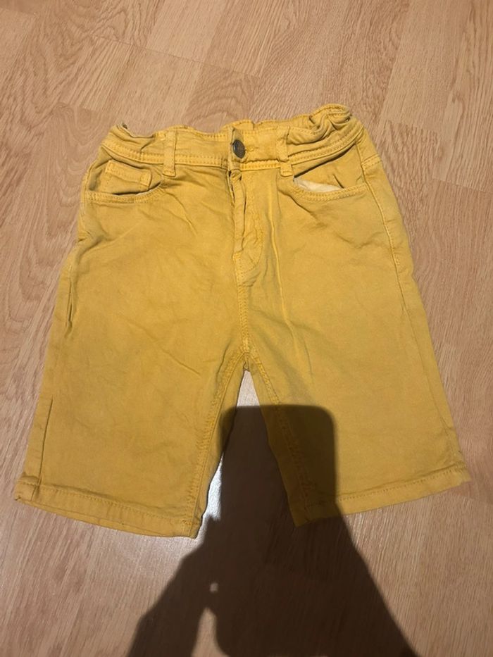 2 shorts identiques - photo numéro 2