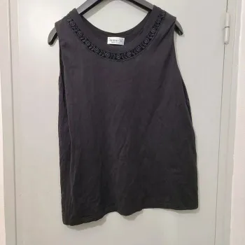Debardeur sans manche Amor-lux  taille 3