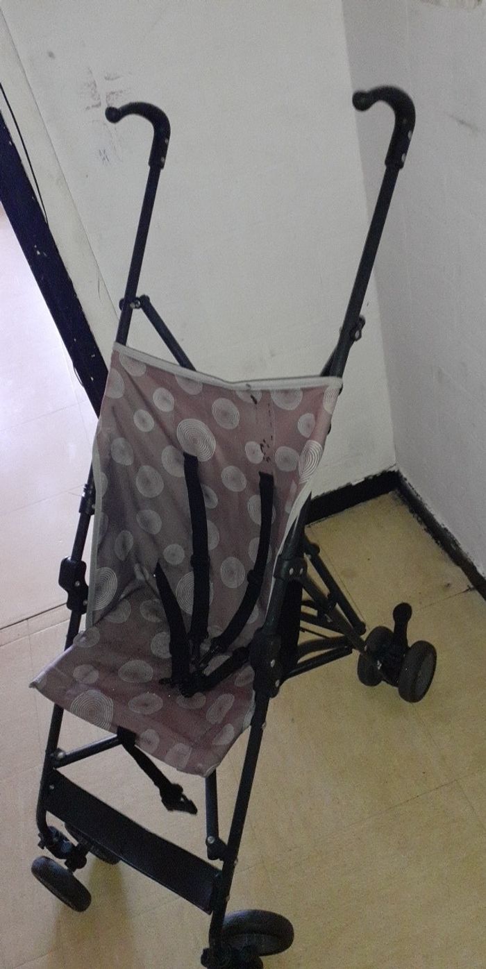 Poussette canne