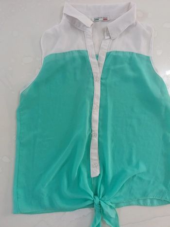 Top chemise nouée verte et blanche