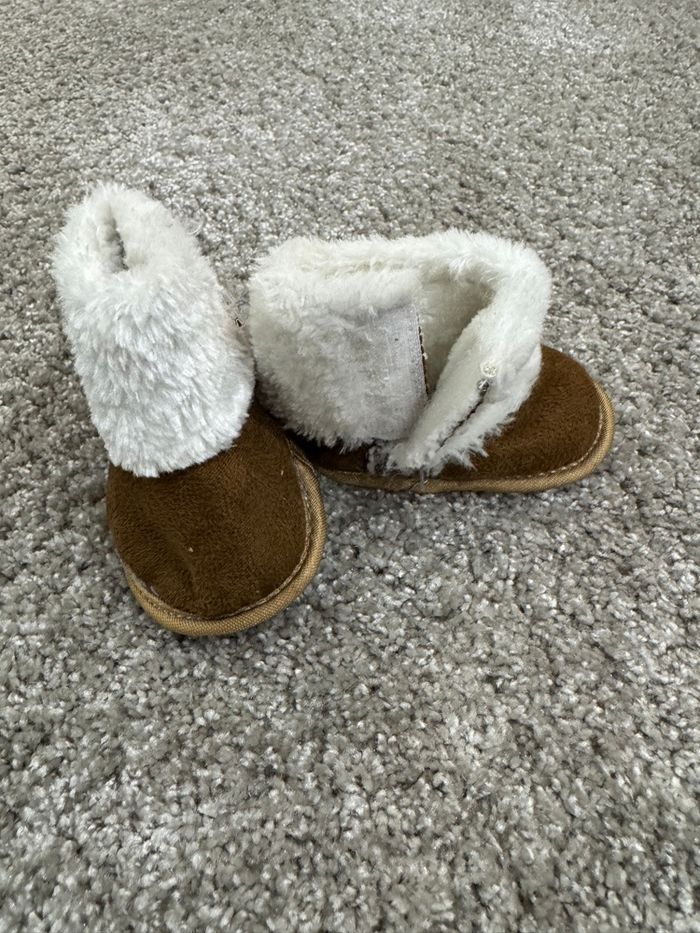 Paire de bottes pour bébé - photo numéro 4