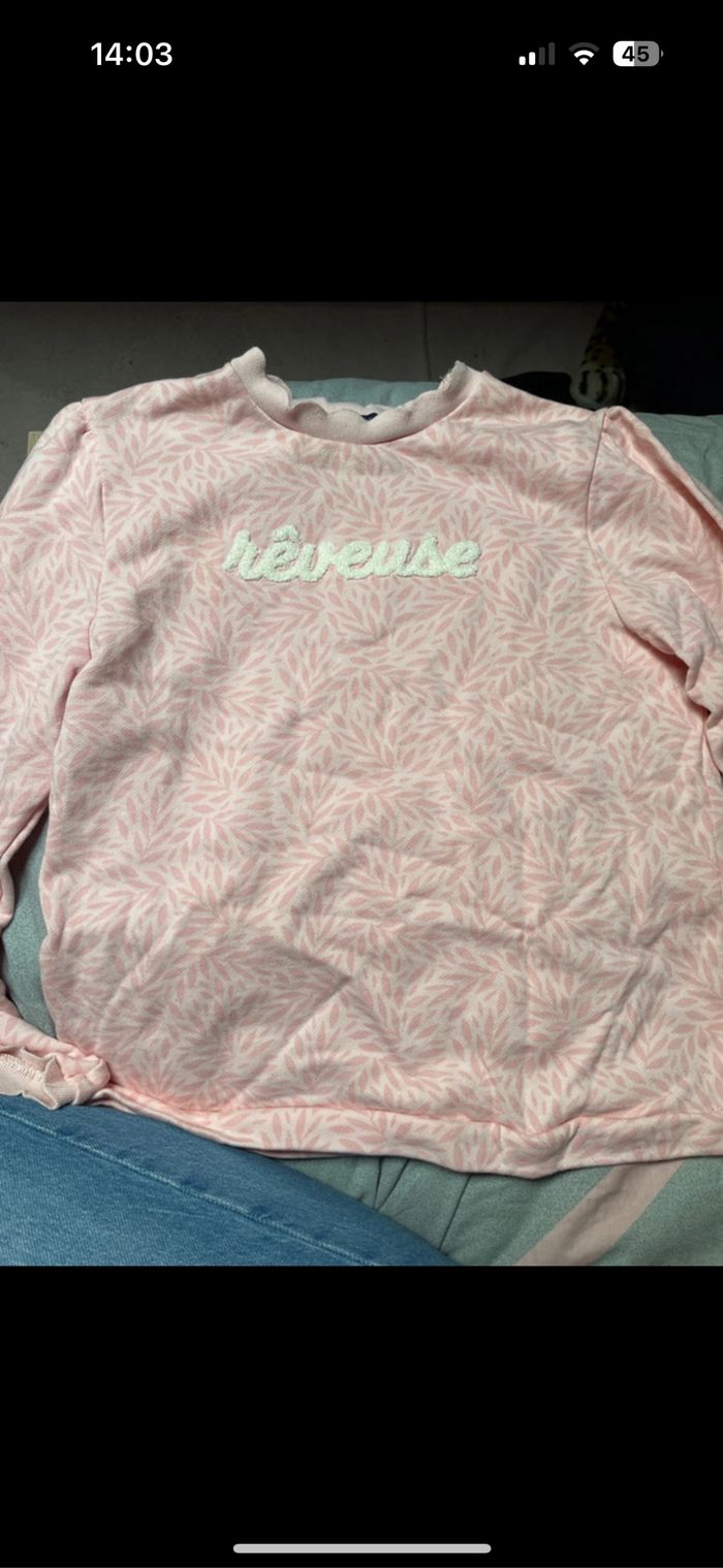 Pull rêveuse rose