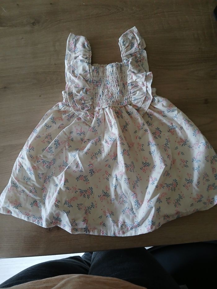 Lot de vêtements fille 12 mois - photo numéro 8