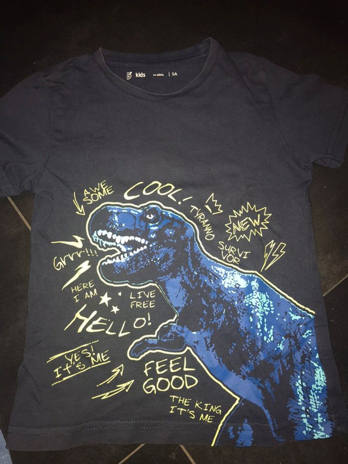 T shirt 5 ans - photo numéro 2