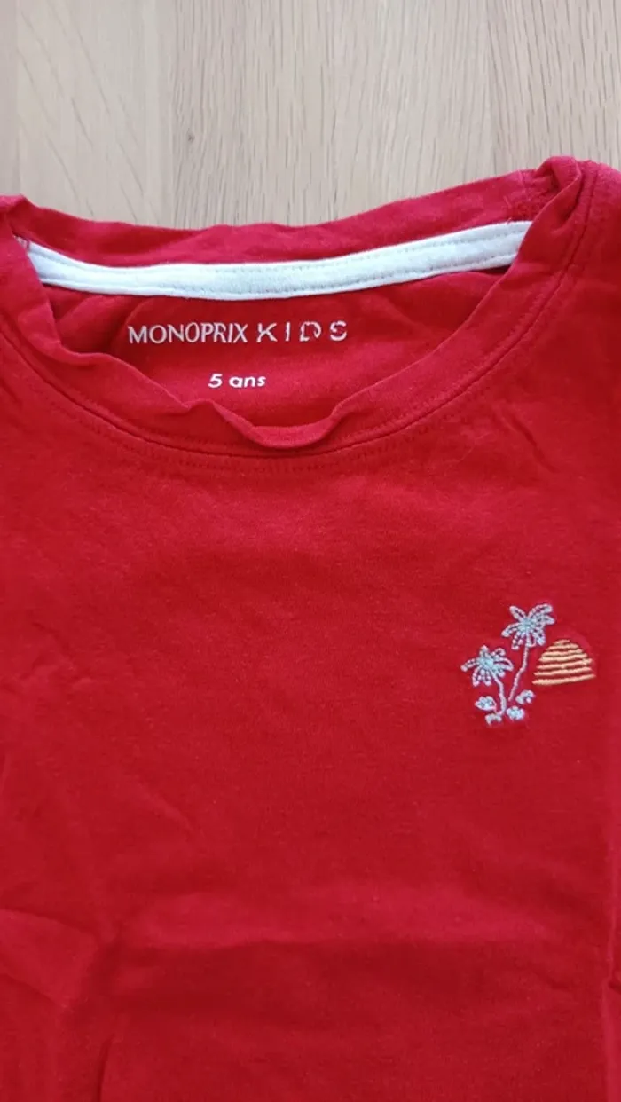 Tee shirt monoprix rouge 5 ans - photo numéro 2