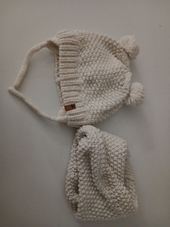 Ensemble bonnet et tour de cou bébé