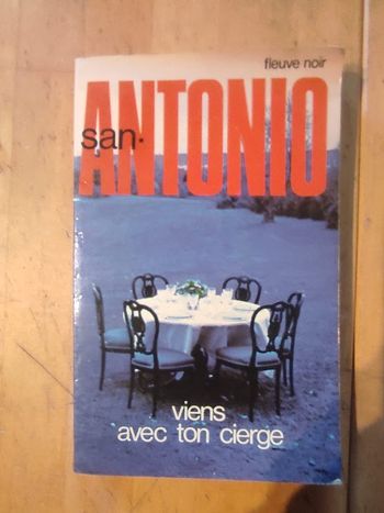 Viens avec ton cierge San-Antonio Fleuve Noir 1978