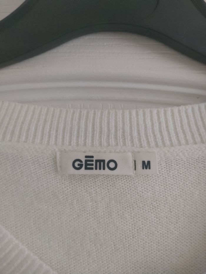 Pull femme taille M en très bon état - photo numéro 3