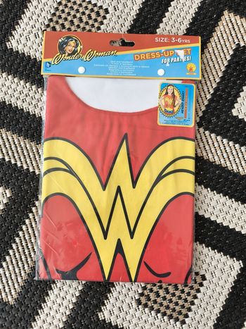 Déguisement t shirt wonder woman 3-6 ans neuf