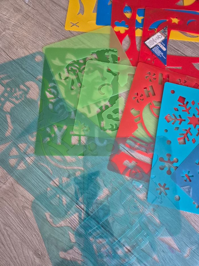 Lot de 16 pochoirs peinture enfant - photo numéro 2