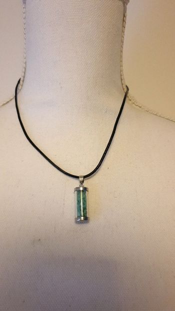 Collier pierre verte aventurine et cuir Neuf