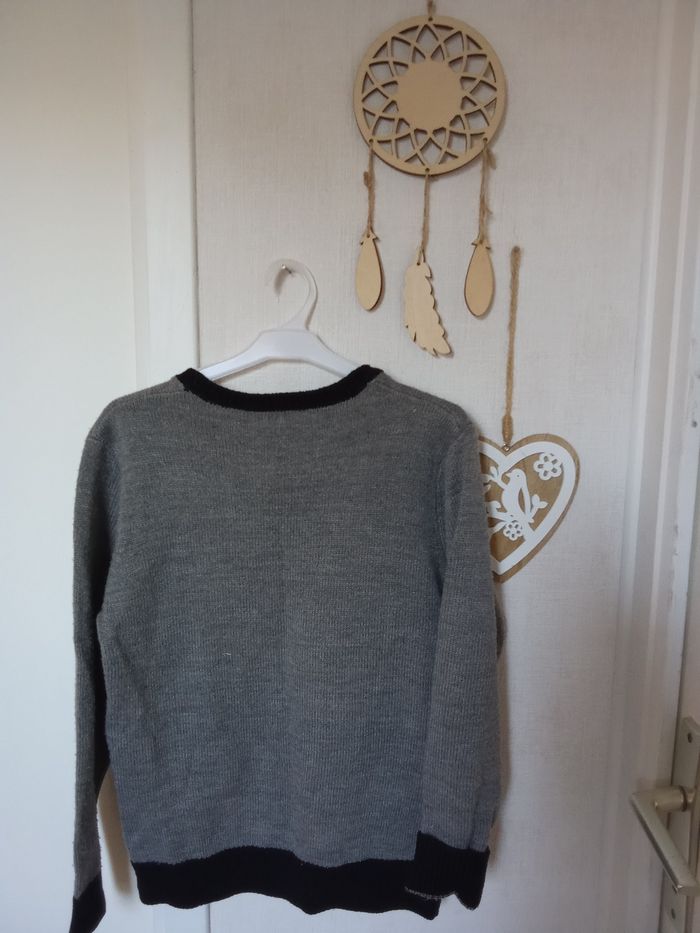 Pull de Noël garçon tissaia 8 ans gris blanc rouge, motif - photo numéro 2