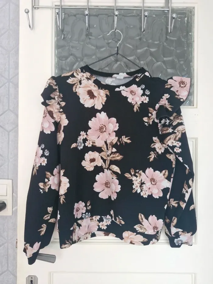 👧 Pull léger • fleurs - photo numéro 5