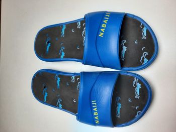 claquettes taille 33-34