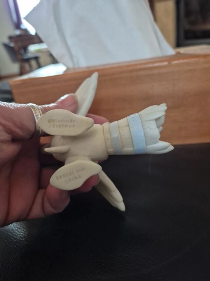 figurine pokemon reshiram articule - photo numéro 5