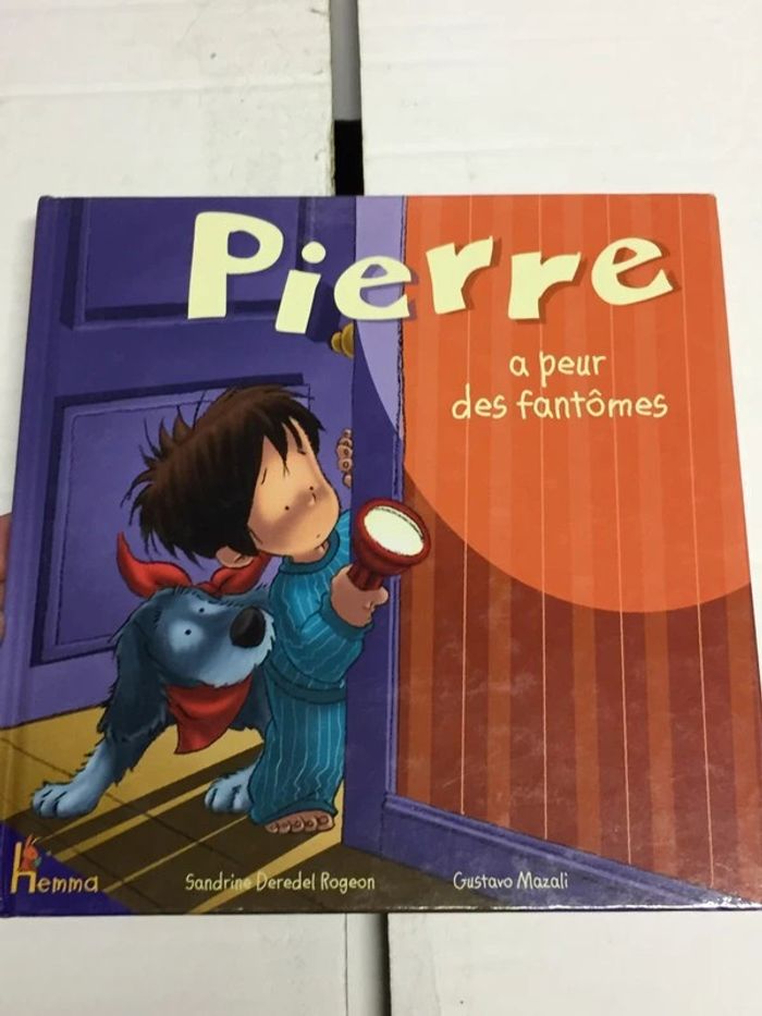 Livre Pierre a peur des fantômes - photo numéro 2
