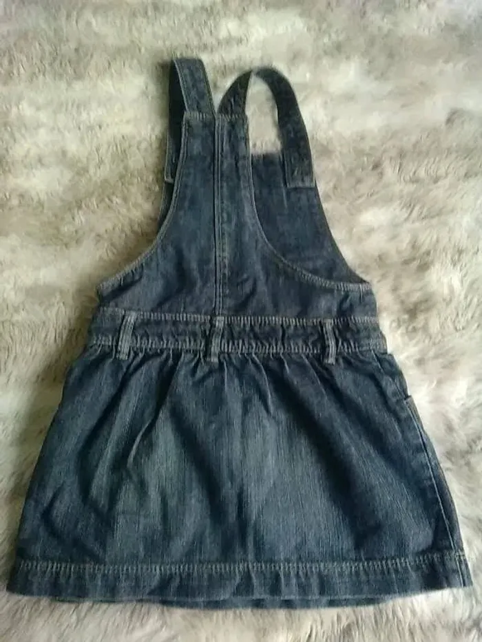 Robe salopette en jean 4ans - Kiabi-2 vêtements achetés le 3ème offert - photo numéro 8
