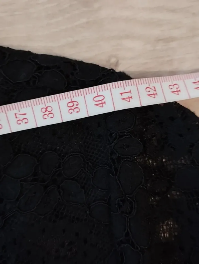 Robe Yumi taille 44 effet dentelle - photo numéro 7