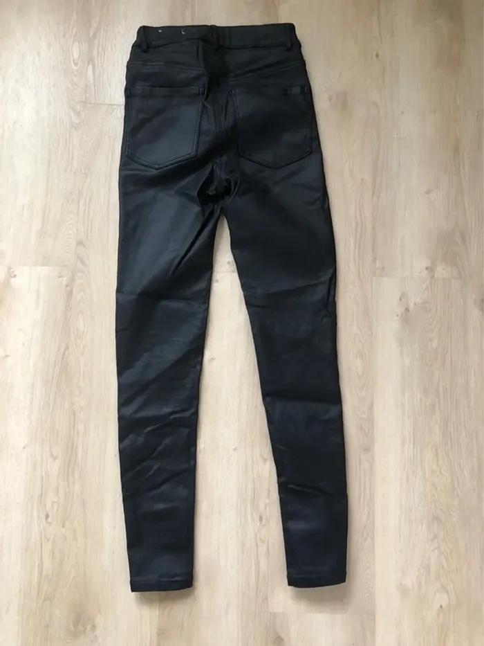 Pantalon ciré Pimkie 36 - photo numéro 2