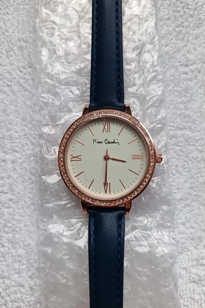 montre Pierre Cardin femme NEUF - photo numéro 4