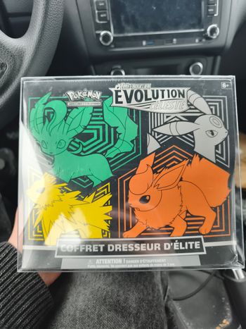 ETB coffret dresseur d'élite évolution celeste eb7 