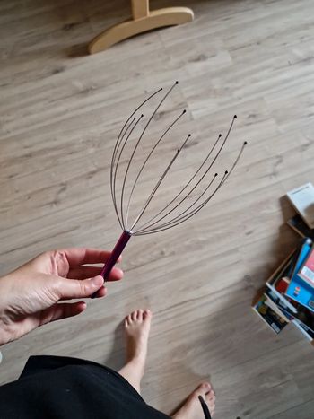 Accessoire de massage pour le cuir chevelu