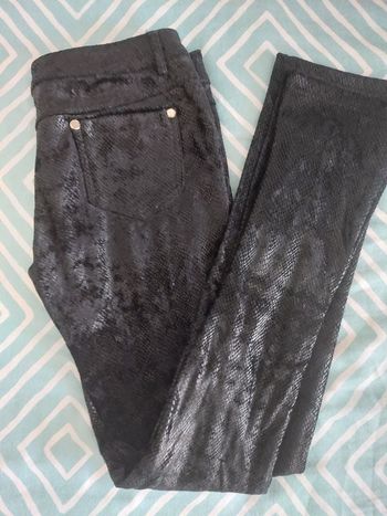 Pantalon effet serpent ecailles taille M