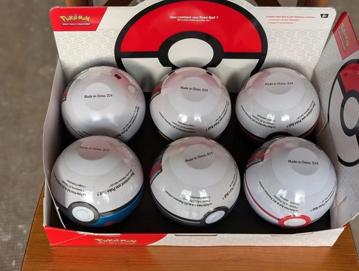 Case Pokémon Descellée 6 Pokéballs Q4 D24 EB et EV - photo numéro 2