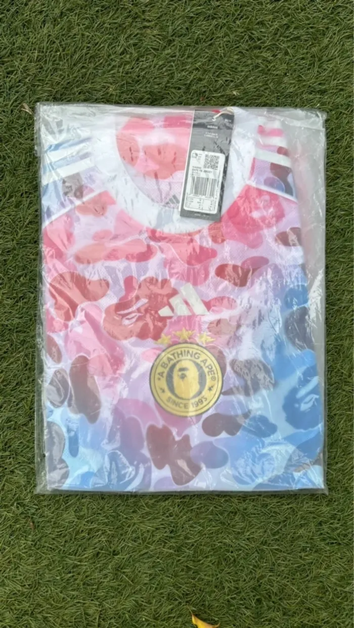 Maillot de foot Jersey T-Shirt avec graphique Slim adidas Originals x BAPE Football pour homme