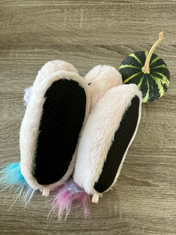 Pantoufles licorne - photo numéro 3