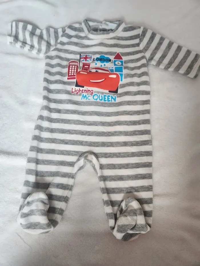 Mignon lot de 2 pyjamas velours Disney baby bébé 6 mois winnie et cars - photo numéro 4