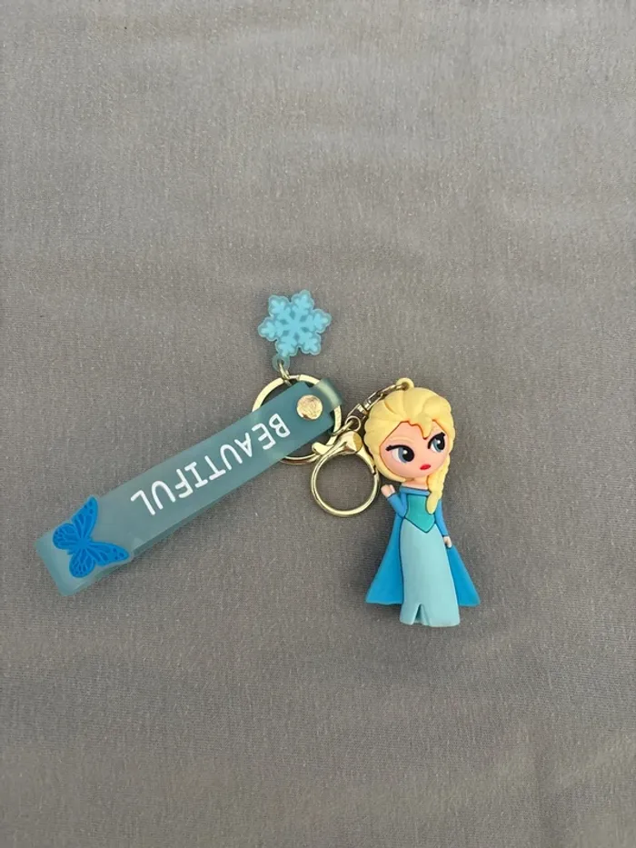Porte clé reine des neiges