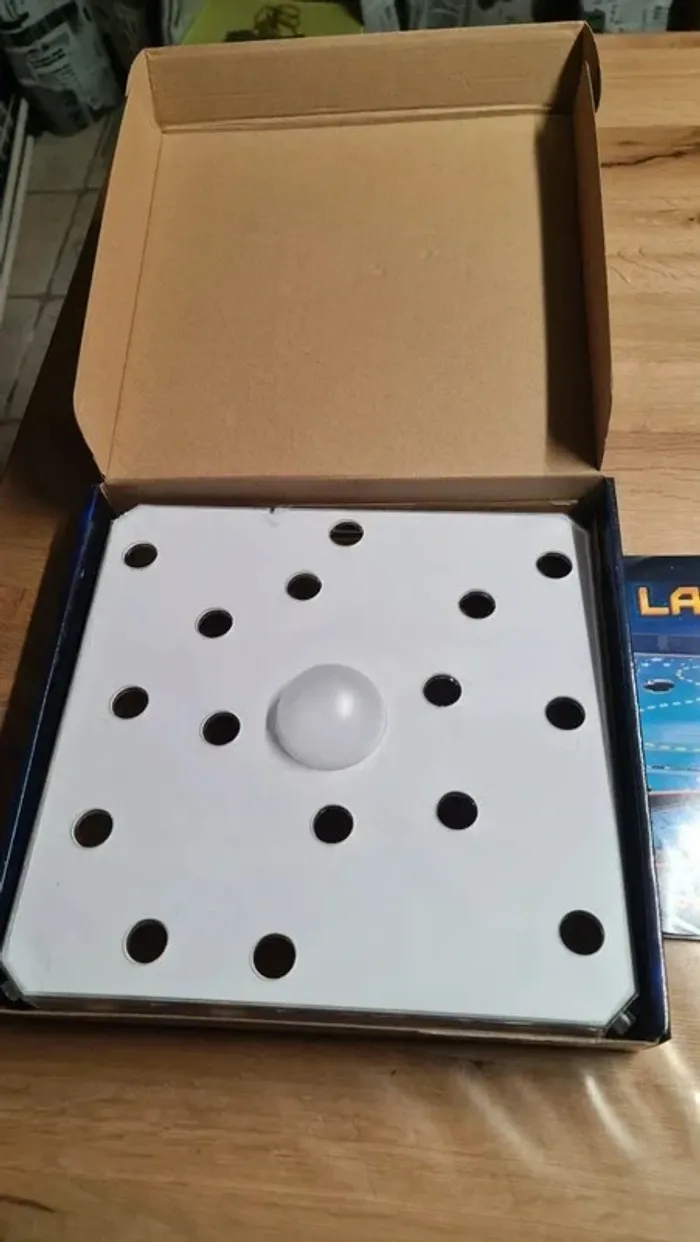 Jeu de société Labyrinthia des éditions Huch, - photo numéro 4