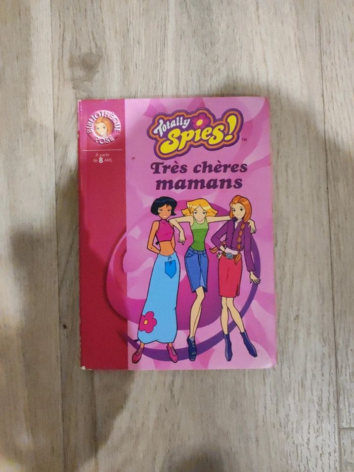 La bibliothèque rose totally spies