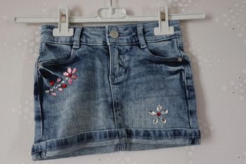 D1601 - jupe en jeans 3 ans