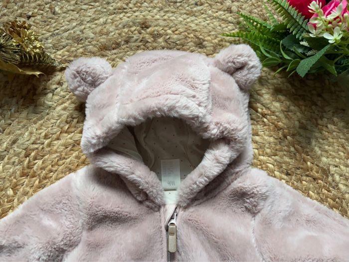 🌺Combinaison hivernal/Combipilote en fausse fourrure rose avec oreilles d’ours Taille 1mois/56cm🌺 - photo numéro 6